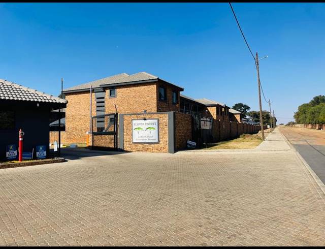 3 BEDROOM APARTMENT FOR SALE IN CLOVERDENE